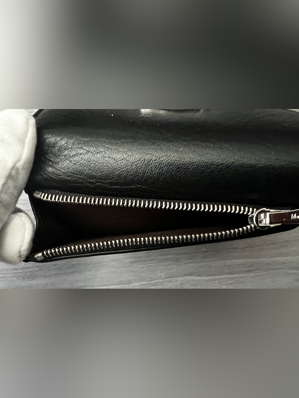 Mulberry Black Darley Folded Wallet - High Shine Leather - Picture 7 of 12